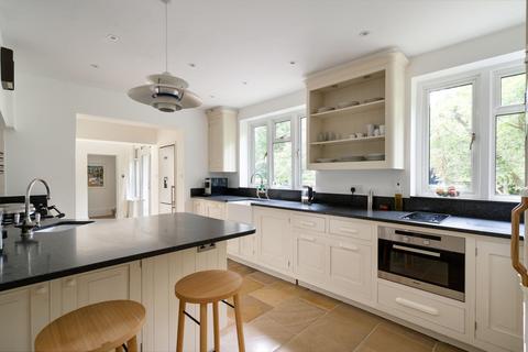 Grasslands The Ridge, Woldingham, Caterham, CR3 7AL