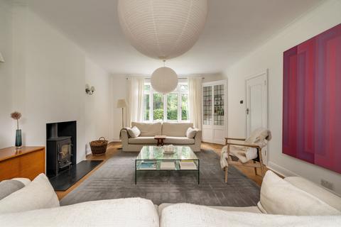 Grasslands The Ridge, Woldingham, Caterham, CR3 7AL