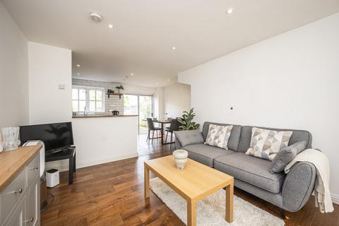 2 bedroom end of terrace house for sale, Hither Farm Road, London, SE3