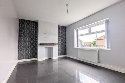 3 bedroom semi-detached house to rent, Tennyson Road, Farnworth, Bolton