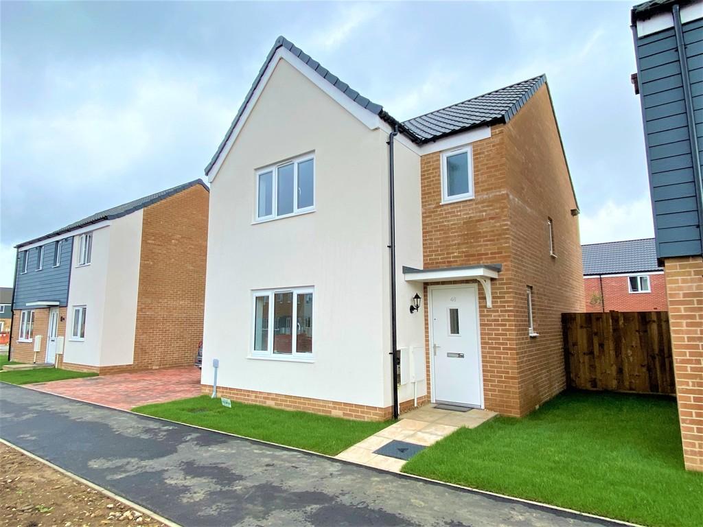 Reeve Way, Wymondham NR18 3 bed detached house to rent £1,400 pcm (£