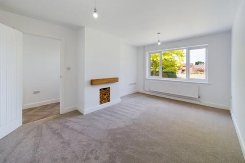 2 bedroom terraced bungalow to rent, Rowan Drive, Brandon