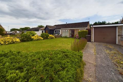 3 bedroom semi-detached bungalow to rent, Highlands, Thetford