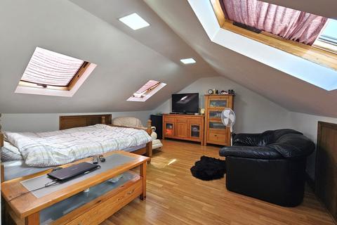 3 bedroom maisonette for sale, Burges Road, East Ham, London, E6