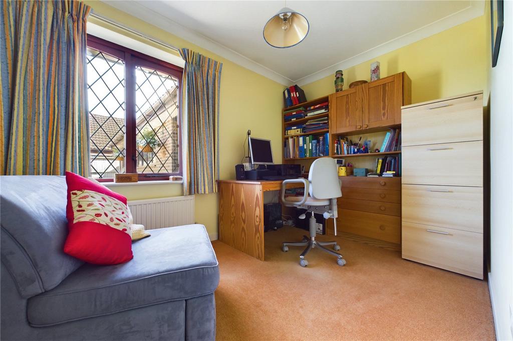 Bedroom/Office