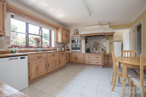 5 bedroom chalet for sale, Falcon Road West, Sprowston
