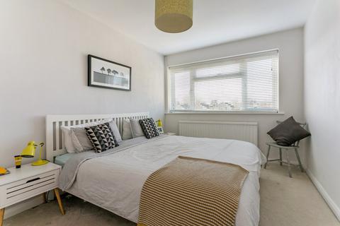 22 Burroughs Crescent, Bourne End, SL8 5NR