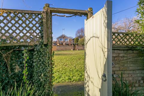 22 Burroughs Crescent, Bourne End, SL8 5NR