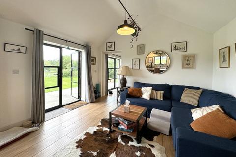 1 bedroom barn conversion to rent, Long Compton