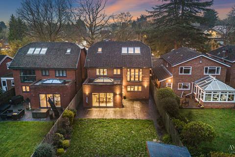 5 bedroom detached house to rent, St. Bernards Road, Solihull, West Midlands, B92