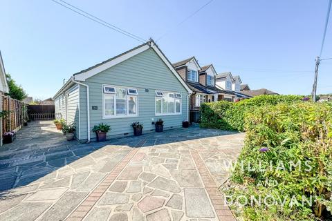 2 bedroom detached bungalow for sale, Stanley Road, Rochford