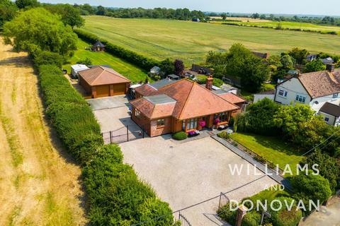 3 bedroom detached bungalow for sale, Lambourne Hall Road, Canewdon, Rochford