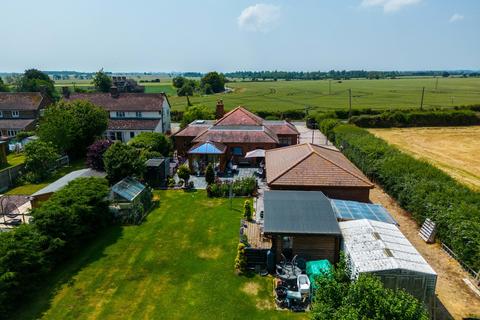 3 bedroom detached bungalow for sale, Lambourne Hall Road, Canewdon, Rochford