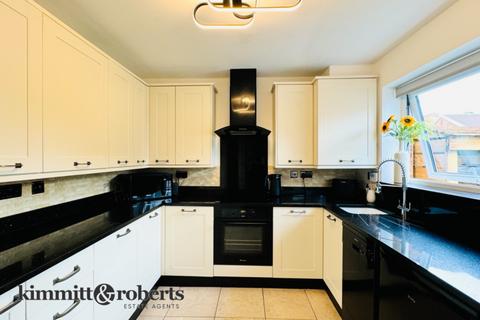 16 Buttermere, Peterlee, SR8 1JF