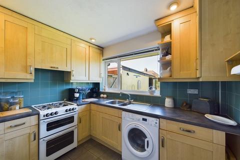 10 Walton Manor Close, Folkestone, CT19 5QG