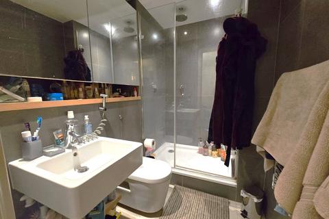 2 bedroom apartment for sale, Cardinal Building,, Station Approach, Hayes, Greater London, UB3
