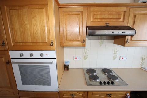 1 bedroom flat for sale, Old Road , Clacton on Sea