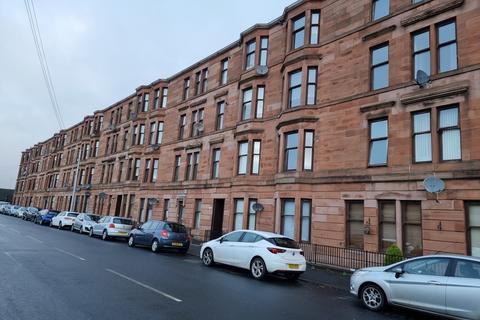 2 bedroom flat to rent, Peninver Drive, Govan G51