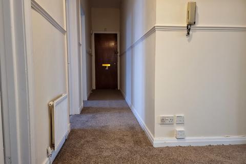 2 bedroom flat to rent, Peninver Drive, Govan G51