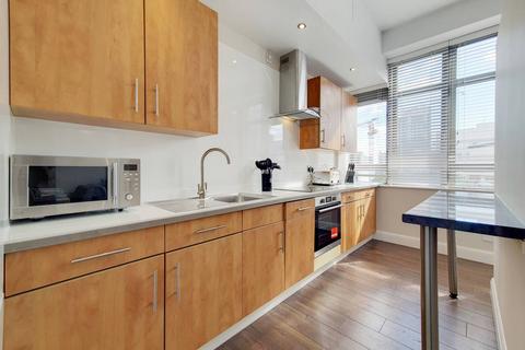 2 bedroom flat to rent, City Road, City, London, EC1V