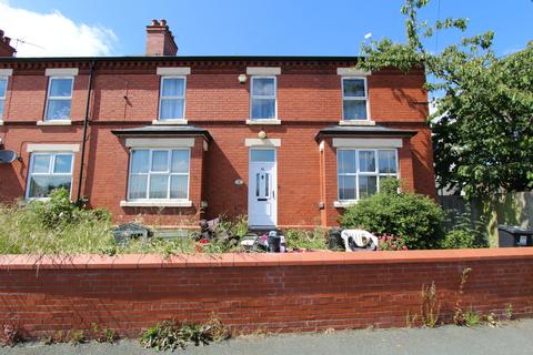 5 bedroom end of terrace house for sale, Wrexham