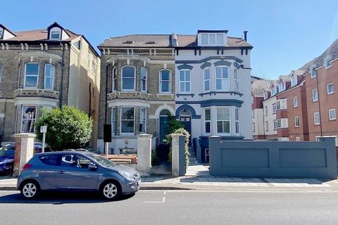 2 bedroom flat for sale, Granada Road, Southsea