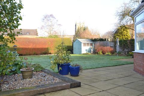 4 bedroom detached house to rent, Church Close, Gnosall, Stafford