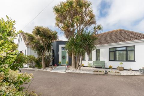 3 bedroom bungalow for sale, La Route De La Mare De Carteret, Castel, Guernsey
