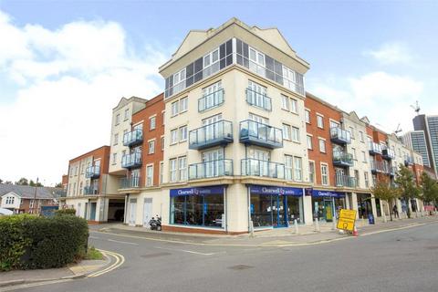 2 bedroom apartment to rent, Metro Apartments, Woking GU21