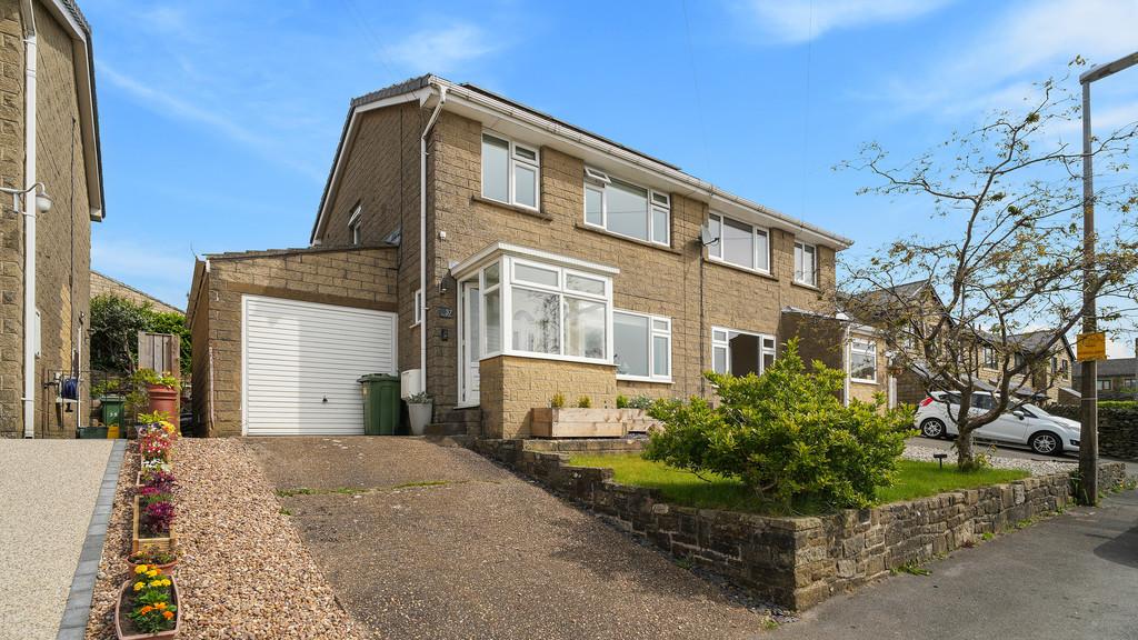 Holme View Avenue, Upperthong 3 bed semidetached house for sale £250,000