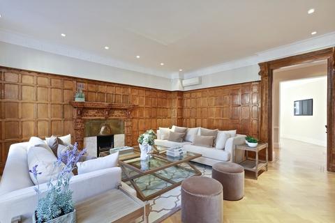 6 bedroom townhouse to rent, Wilton Place, Knightsbridge