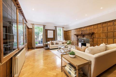 6 bedroom townhouse to rent, Wilton Place, Knightsbridge