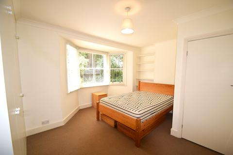 2 bedroom apartment to rent, Chiswick W4