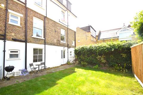 2 bedroom apartment to rent, Chiswick W4