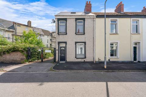 3 bedroom end of terrace house for sale, Earl Street, Grangetown, Cardiff