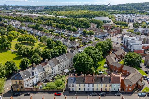 3 bedroom end of terrace house for sale, Earl Street, Grangetown, Cardiff