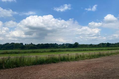 3 bedroom barn conversion for sale, London Road, Weston