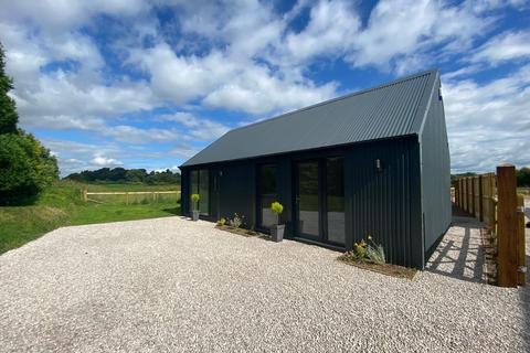 2 bedroom barn conversion for sale, London Road, Weston