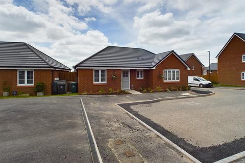 3 bedroom detached bungalow for sale, Cypress Avenue, Newhall