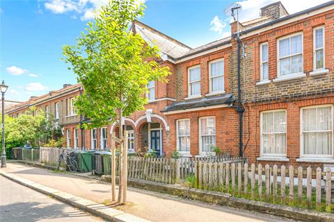 2 bedroom flat for sale, Leucha Road, Walthamstow, London, E17