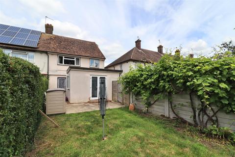 143 Rydens Way, Woking, GU22 9DQ