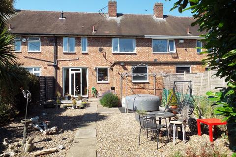 3 bedroom terraced house for sale, 8 Batley Close