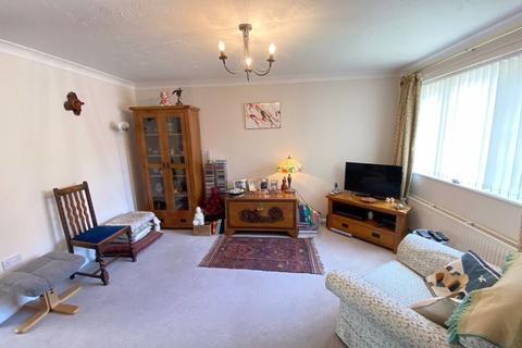 3 bedroom semi-detached house for sale, Camellia Drive, Warminster