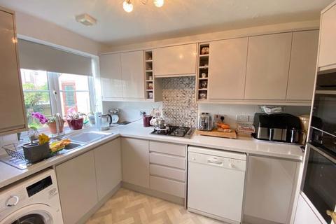 3 bedroom semi-detached house for sale, Camellia Drive, Warminster