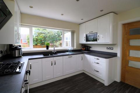 4 bedroom detached house for sale, Falmouth Road, Walsall