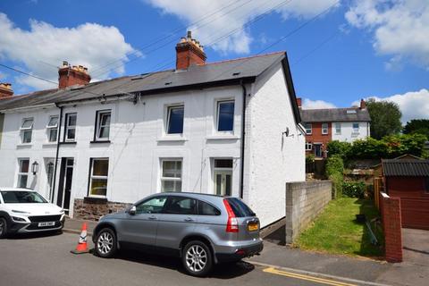 3 bedroom end of terrace house to rent, Laundry Place, Abergavenny