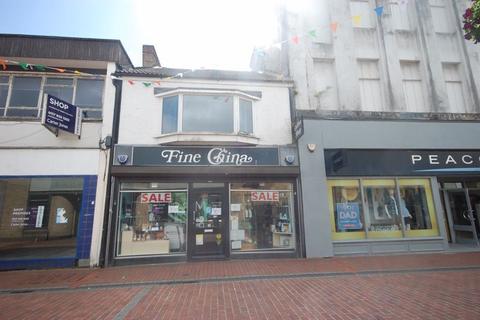 Restaurant to rent, 8 Queen Street, Neath, SA11 1DL