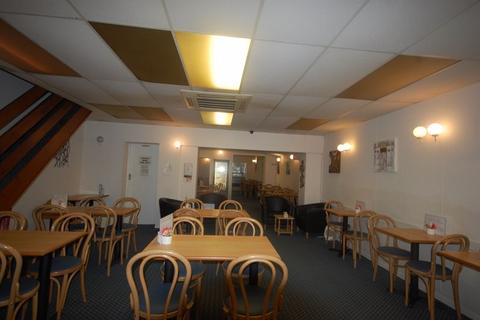 Restaurant to rent, 8 Queen Street, Neath, SA11 1DL