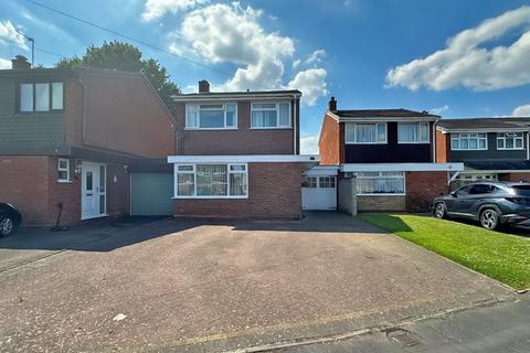 3 bedroom link detached house for sale, Stonehouse Avenue, Willenhall