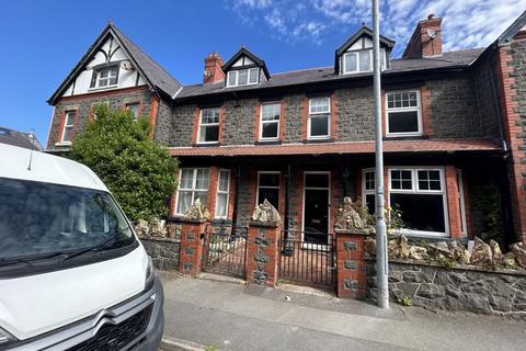 6 bedroom terraced house for sale, Bangor Road, Penmaenmawr
